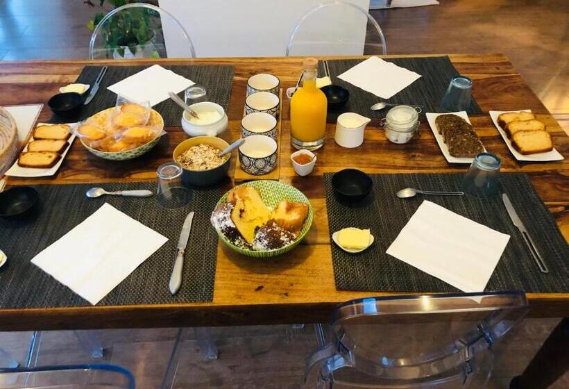 Номер Стандарт Вид на Бассейн, Magnifique Villa My