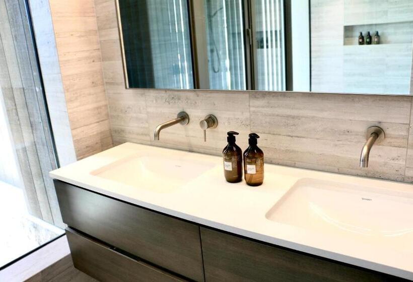 جناح غرفتين نوم, Elements Of Castor Bay