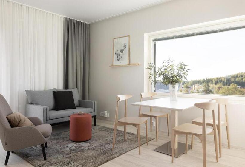 スタンダードスタジオ, Noli Myyrmaki