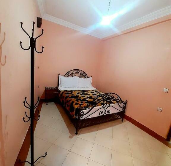 Quarto Standard Casa de Banho Partilhada, Salem Leksor