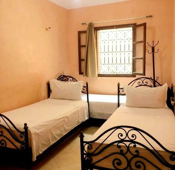 Quarto Triplo Standard Casa de Banho Partilhada, Salem Leksor