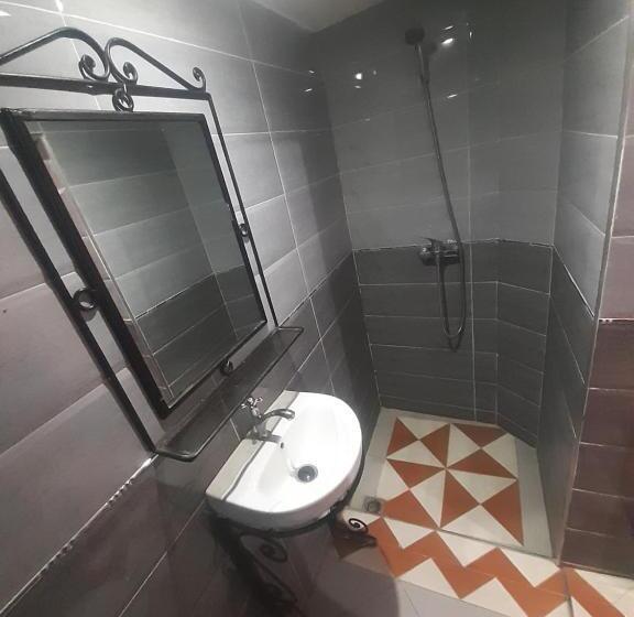 Quarto standard, Salem Leksor