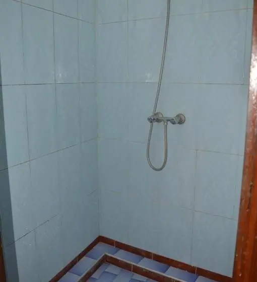 اتاق استاندارد یک نفره, Salem Leksor