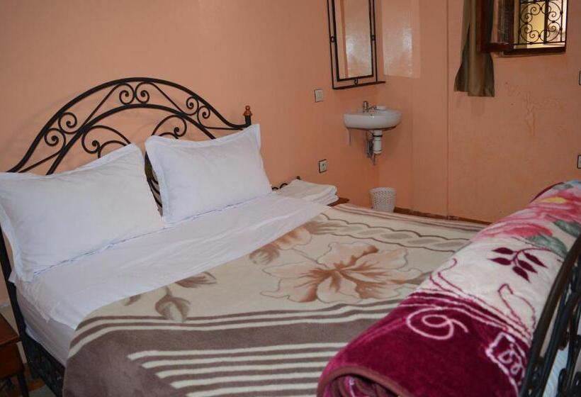 Quarto Standard Casa de Banho Partilhada, Salem Leksor