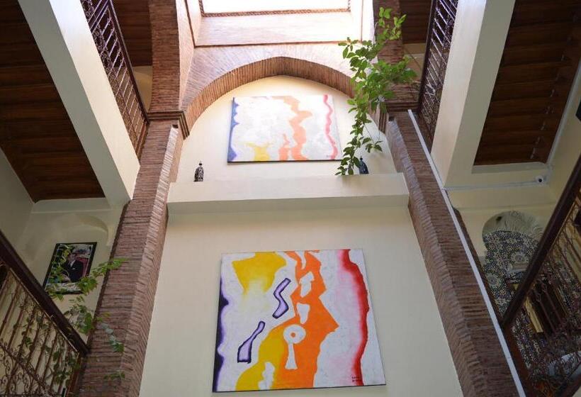 اتاق استاندارد چهار تخته, Salem Leksor