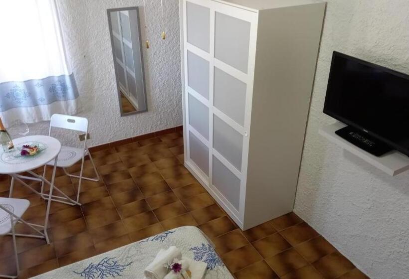 Triple Room Sea View, B&b Rena Majore Con Piscina Privata