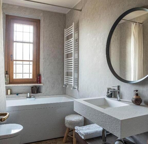 غرفة عائلية مطلّة علي الحديقة, Casa Loumavi