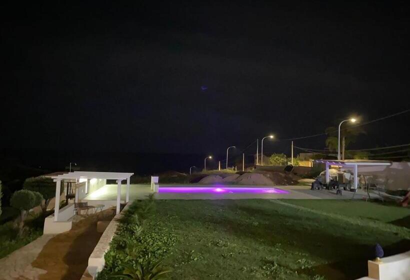 デラックススタジオ, Deep Sea Residence