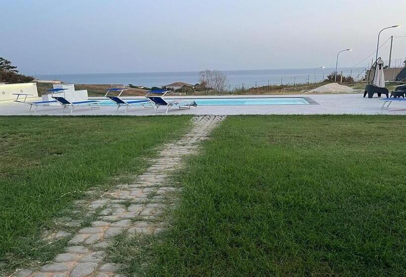 Апартаменты 1 Спальня Вид на Море, Deep Sea Residence