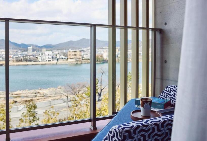 Номер Премиум, Indigo Inuyama Urakuen Garden, An Ihg