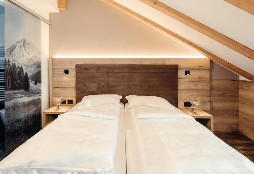 标准间带阳台, Leonard