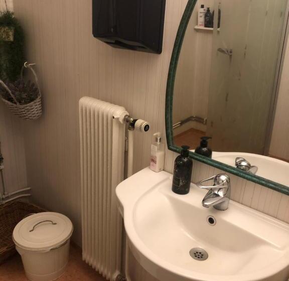 Номер Deluxe, Långhedgården Bed & Breakfast