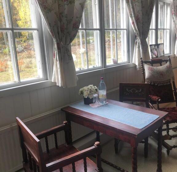 Семейный Номер, Långhedgården Bed & Breakfast