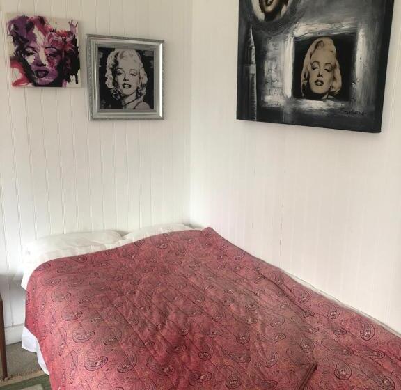 חדר משפחתי, Långhedgården Bed & Breakfast