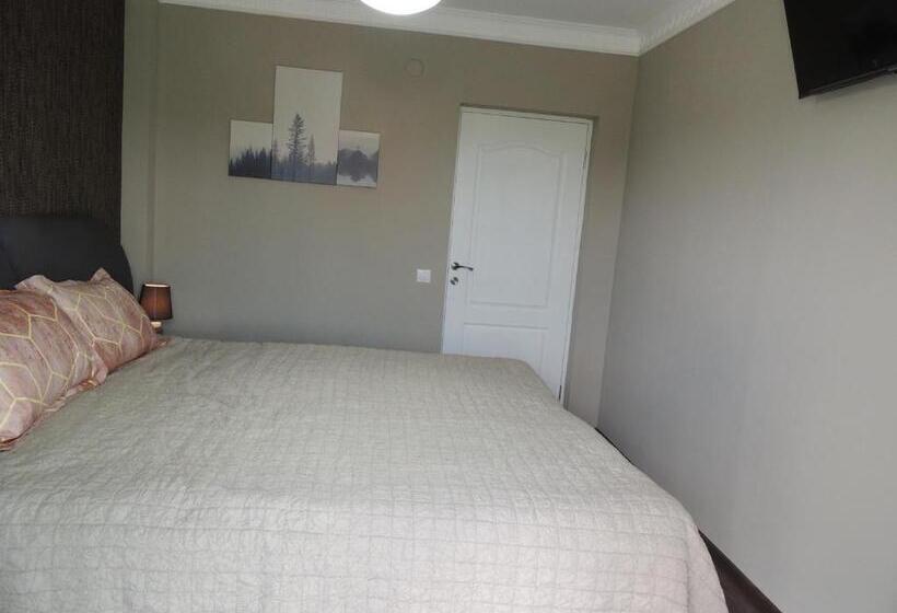 חדר סטנדרט עם מרפסת, Blue Sky House