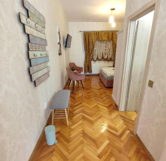 اتاق استاندارد, Chic Home