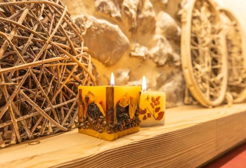 Superior room with lake view, Bazzario B&b