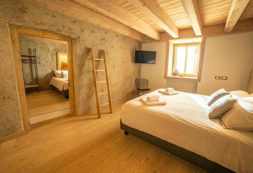 Superior room with lake view, Bazzario B&b