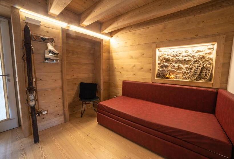 Superior room with lake view, Bazzario B&b