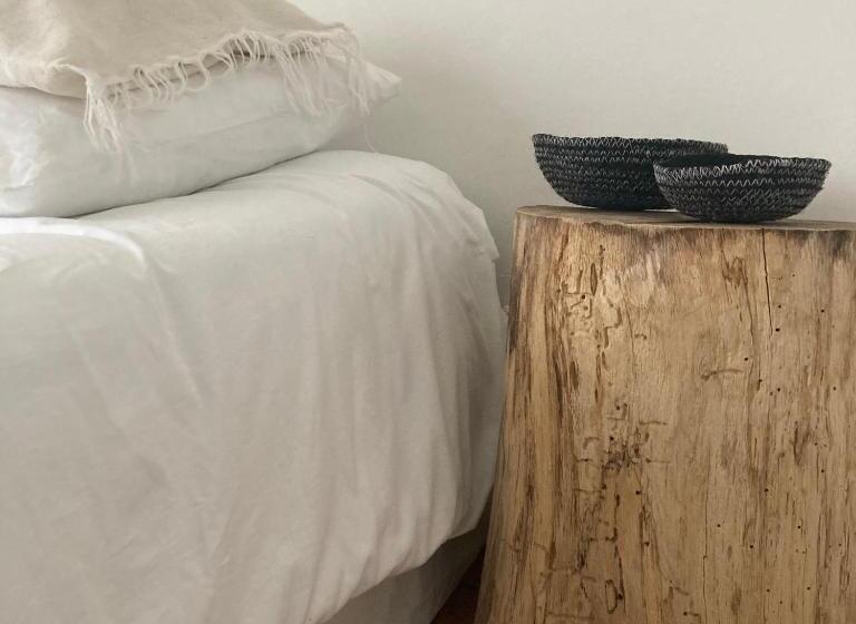 Номер Стандарт Вид на Сад, La Boutique Mj Décoration Vous Propose De Découvrir Ses Deux Chambres D Hôtes