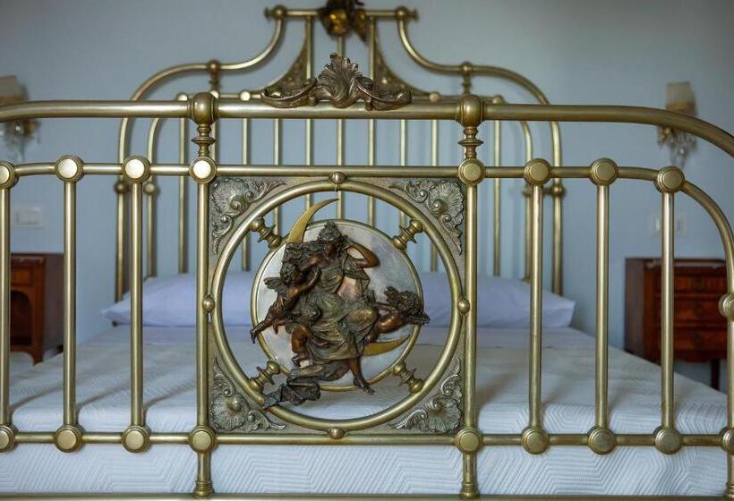 Трехместный Номер Стандарт Вид на Сад, Palazzo Cantarella Stella Cilento