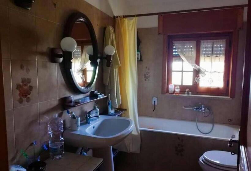 חדר סטנדרט טריפל חדר רחצה חיצוני, Stanze Di Campagna