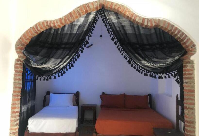 غرفة كومفورت ثلاثية, Nisrine