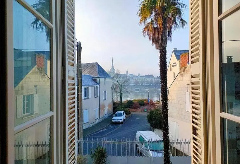 ファミリールーム, Aux Marquises