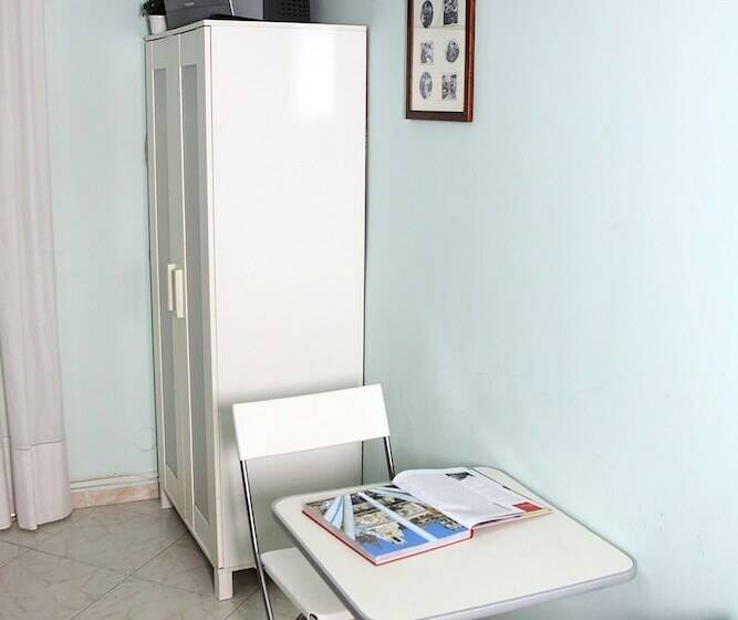 اتاق استاندارد, Cinquestelle