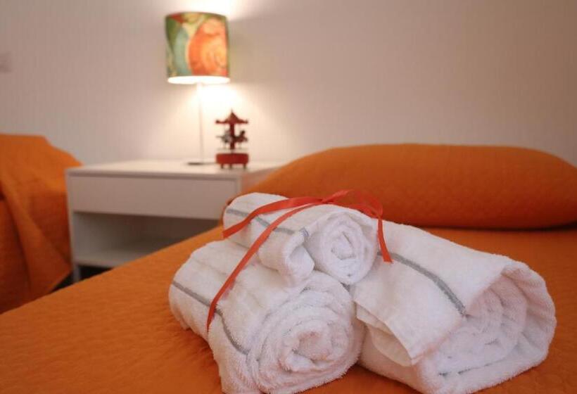 اتاق ساده سه‌ نفره, Cinquestelle