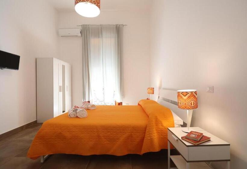 اتاق ساده سه‌ نفره, Cinquestelle