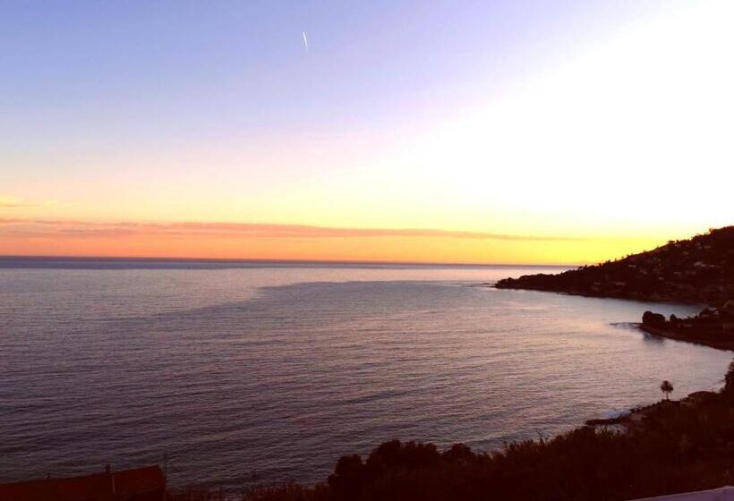 غرفة قياسية مطلّة علي البحر, Romantic Casa Lorenzina Affittacamere