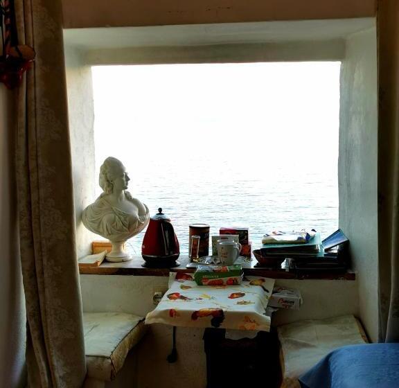 غرفة قياسية مطلّة علي البحر, Romantic Casa Lorenzina Affittacamere