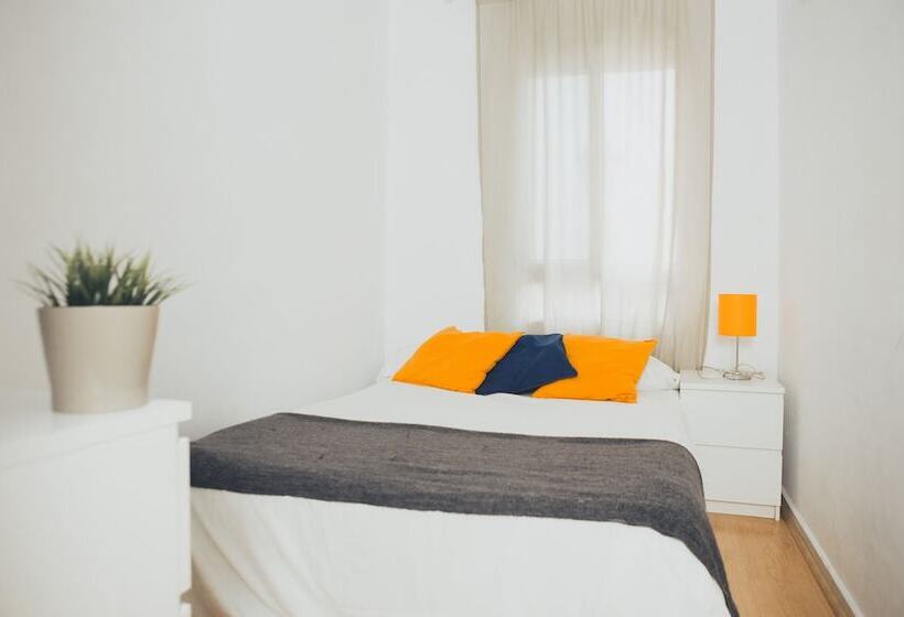 Quarto Estandar Individual Banheiro Compartilhado, Cádiz Inn Hostel