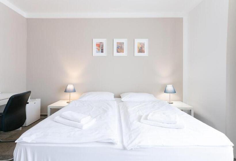 اتاق استاندارد, Pension Petit