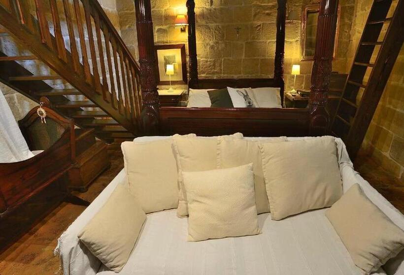 سوییت لوکس, The Burrow Guest House