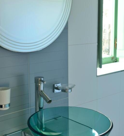 اتاق استاندارد, The Burrow Guest House