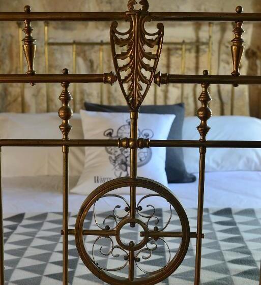 اتاق استاندارد, The Burrow Guest House