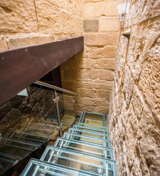 اتاق استاندارد, The Burrow Guest House