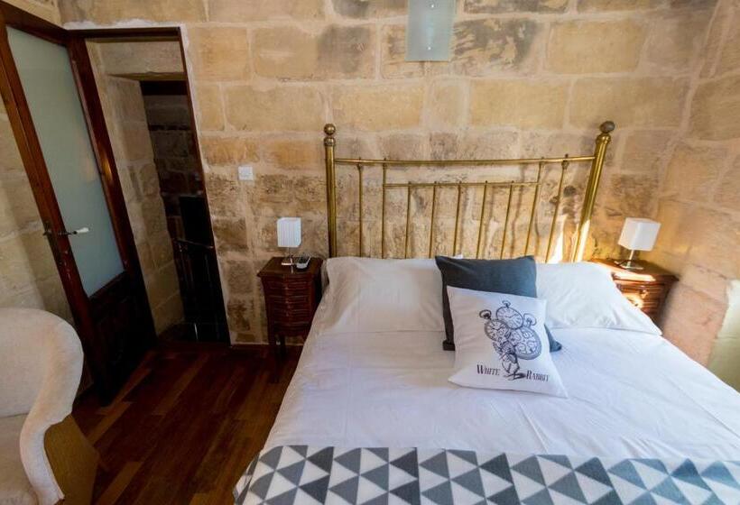 اتاق استاندارد, The Burrow Guest House