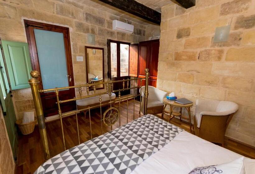 اتاق استاندارد, The Burrow Guest House