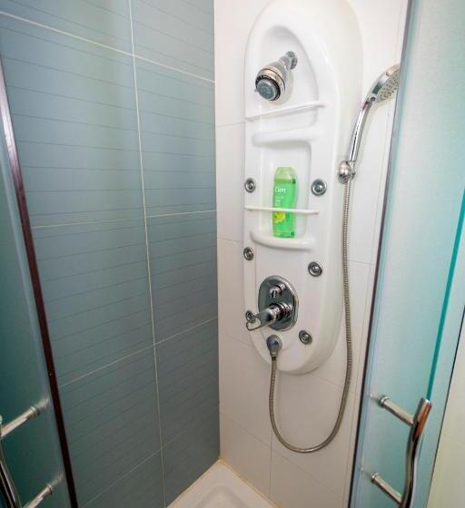 اتاق استاندارد, The Burrow Guest House