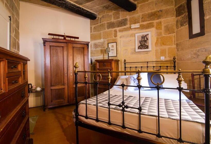 اتاق استاندارد با چشم‌انداز باغ, The Burrow Guest House