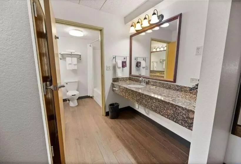 Deluxe Suite King Bed, Best Western Plus Mccall Lodge And Suites