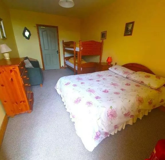 スタンダードルーム, Slane Farm Hostel, Cottages And Camping