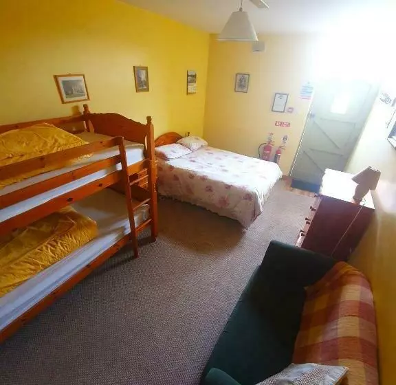 スタンダードルーム, Slane Farm Hostel, Cottages And Camping