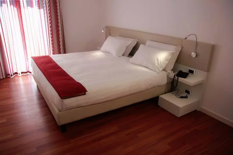 スーペリアトリプルルーム, Unahotels Le Terrazze Treviso Hotel & Residence