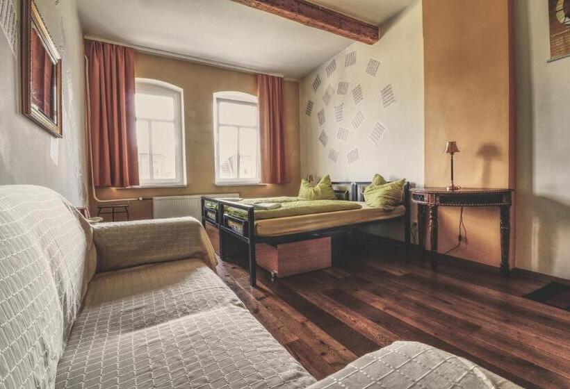 Номер Стандарт, Opera Hostel