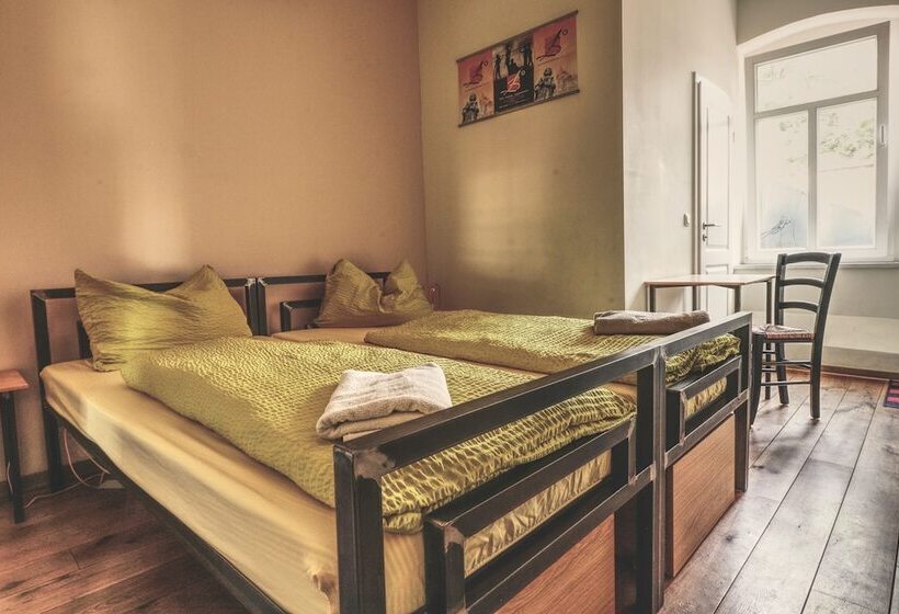 Номер Стандарт, Opera Hostel