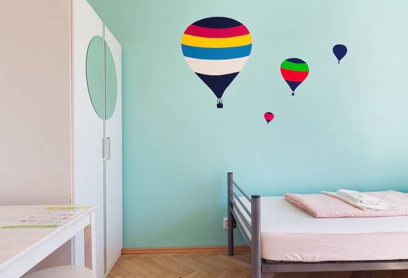 اتاق استاندارد, Patio Hostel